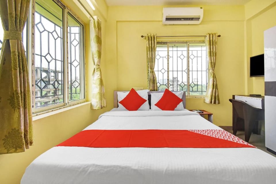 HOTEL O MAA RESIDENCY NEAR BISWA BANGLA Hotel in Kolkata