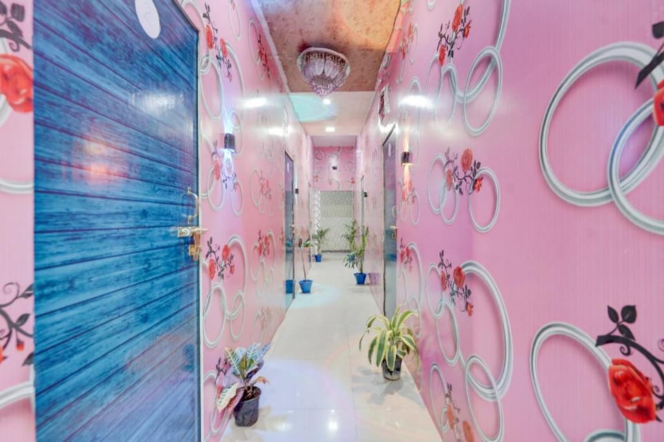 Hotel O Unique Stay Inn Hotel in Lucknow