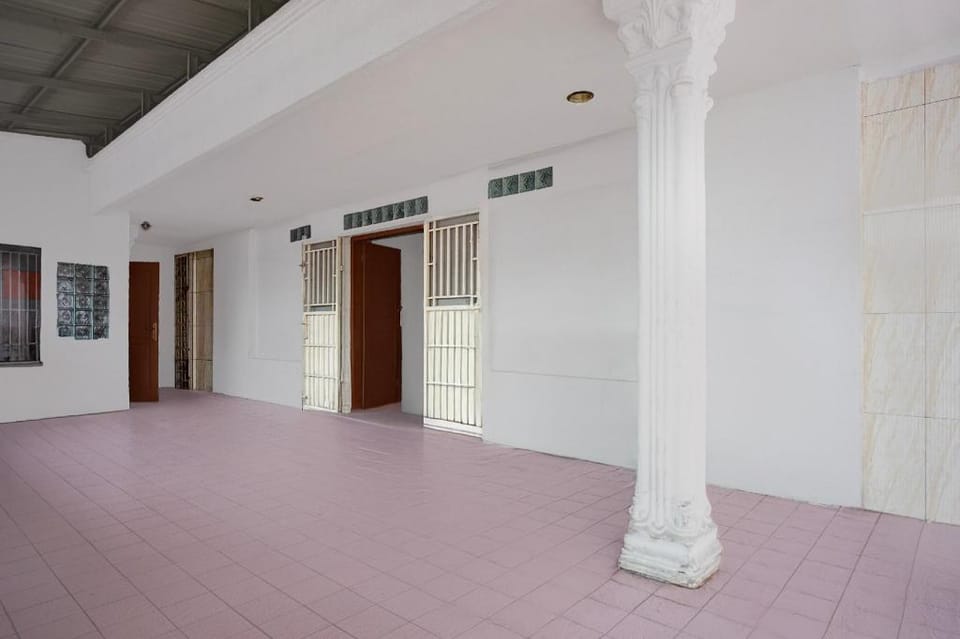 Dancenter Medan Baru House Hotel in Indonesia