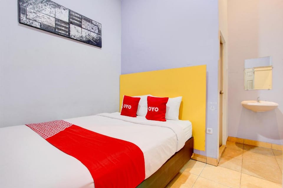 Dancenter Paris Guesthouse Hotel in Yogyakarta