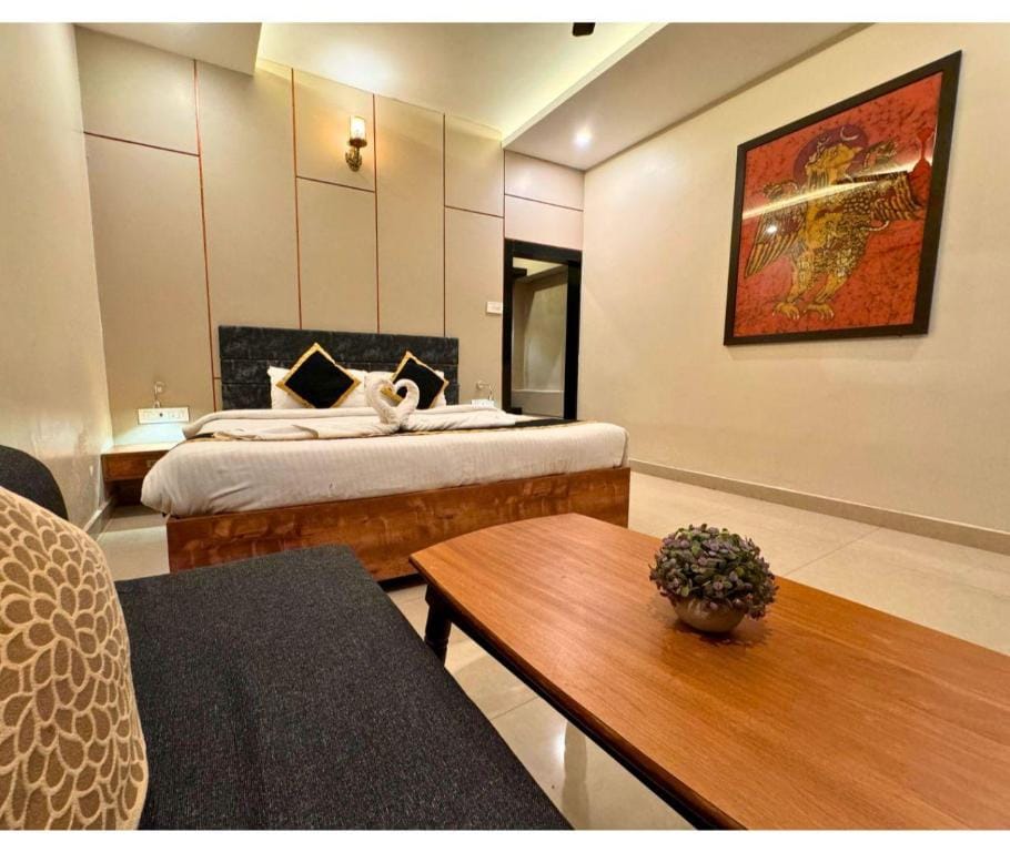 Hotel Runway Inn Varanasi Hotel in Uttar Pradesh