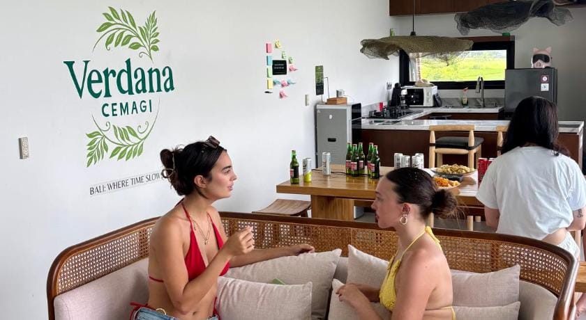 Cemagi Beach Hostel by Verdana – Pool & Events Hostel in Kediri