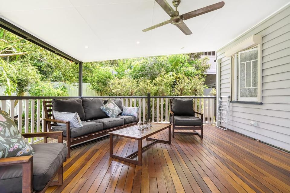 Family-Friendly Home in Vibrant West End Apartment in Brisbane City