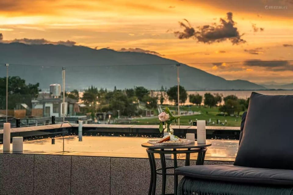 ChunfengLi Seaview Homestay (Dali Erhai Branch)春风理设计师美宿(大理洱海店) Hotel in China