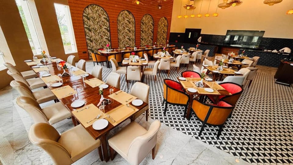 The Golden Tree hotel Jaunpur Hotel in Uttar Pradesh