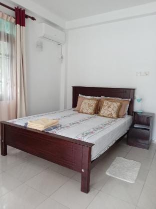 Lake Life Villa Apartment in Southern Province