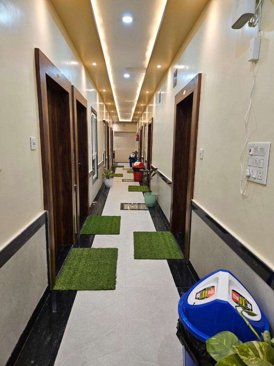 Kharari Inn Apartment in Uttar Pradesh