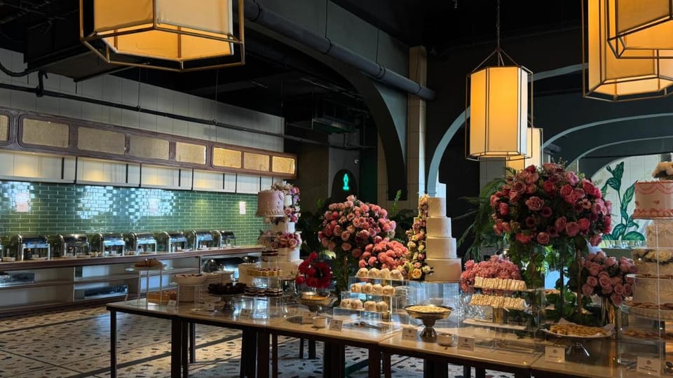 GoldCrest Mall Luxury Apartments Prime Lodging DHA Apartment in Lahore