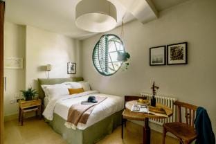 Mason & Fifth, Bermondsey Apartment in London Borough of Southwark