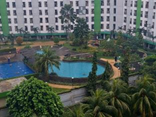 Bram Room Green Lake View Ciputat Apartment in South Jakarta City