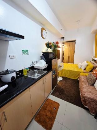 T5-2434A K³ Staycations at The Grass Residences Apartment in Quezon City