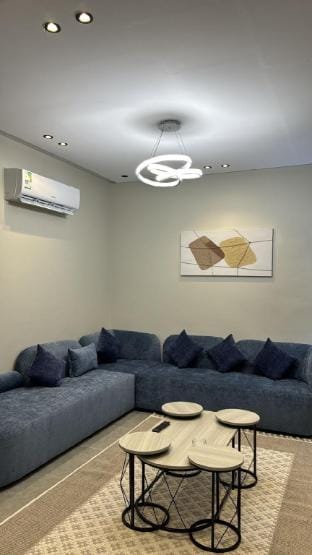 شقه كبيره بغرفه وصاله Large apartment with one bed Apartment in Riyadh