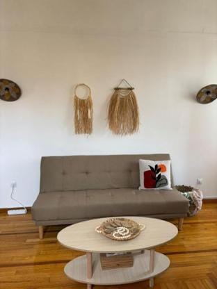 Plaka's Central, Cozy and Comfort Home Apartment in Plaka