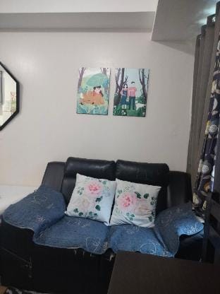Luxurious City Getaway in Quezon City - Private Condo for Rent Apartment in Quezon City