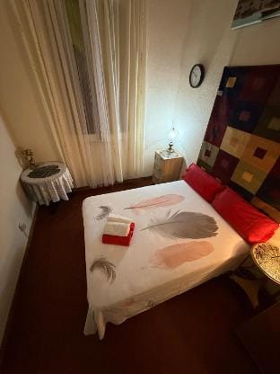 Bedroom in apartment. Sants area. Komfort Apartment in L'Hospitalet de Llobregat