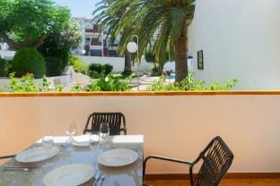 WELCS APARTAMENTO 273 EMP con piscina publica Apartment in Roses