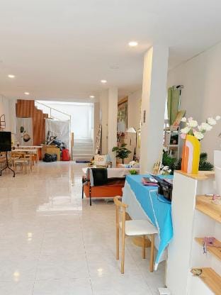 MonthlyRent Cheap/include electric/ Deluxe room with sofa /window-B Apartment in Patong