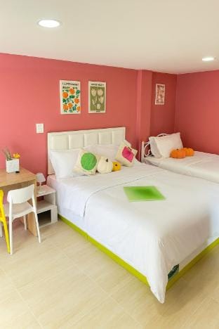 MonthlyRent Cheap/include Electric/Patong Beach/ Family Room /Balcony/ bangla road/-E Apartment in Patong