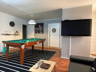 Stavanger BnB 15  Central Apartment with Private Sauna  Billiards Apartment in Stavanger