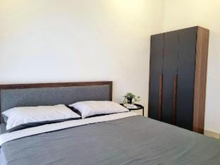 New KLCC View Suite | Free Parking | Netflix |WiFi Apartment in Federal Territory of Kuala Lumpur