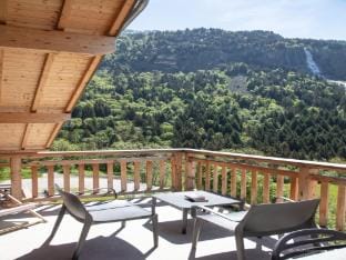 Apartment in Vaujany near Alpe dHuez Slopes Apartment in Vaujany