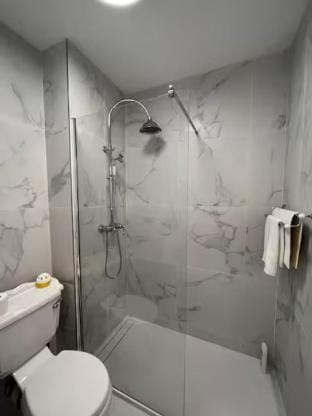 Riviera Escape - Stylish 1BR Near Beach & Old Town Apartment in Nice