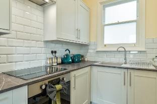 Prime Location | Modern 1BR in Canterbury Centre Apartment in Canterbury