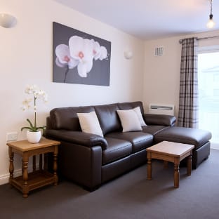 Newly Decorated Studio Apartment -City Centre- Sleeps 2 Apartment in Exeter