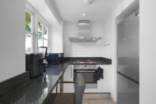 Luxury 3BR 2BA with Hot Tub & Garden Apartment in London Borough of Islington