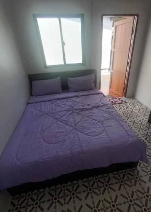Double room fan outer bathroom 2 Apartment in Phe
