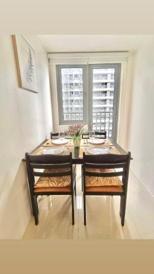 One Bedroom Staycation AZ Apartment in Paranaque
