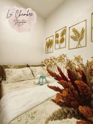 One Bedroom Staycation AZ Apartment in Paranaque