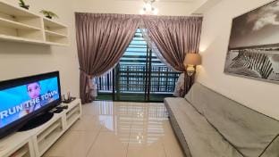 9pax 2R2B Deluxe Suite i-City i-Soho Apartment in Selangor, Malaysia