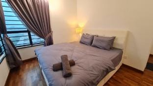 9pax 2R2B Deluxe Suite i-City i-Soho Apartment in Selangor, Malaysia