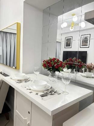 Fully Equipped Premium One Bedroom in Quezon City Apartment in Marikina