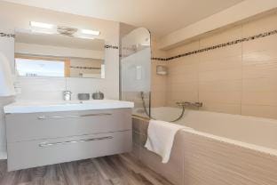 Modern Apartment - AC 1BR4P - Geneve Apartment in Geneva