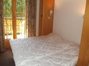 Apartment in Veysonnaz 200m from Ski Slopes Apartment in Sion
