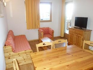 Amazing apartment with valley view Apartment in Nendaz