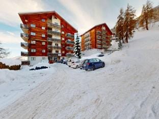 Attractive apartment for family Apartment in Nendaz