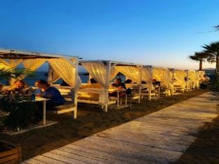Seaside Stay with Pool Apartment in Costa del Sol