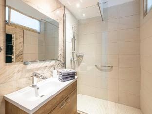 Elegance and Refinement with AC - Cannes Apartment in Cannes