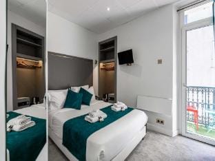 Hotel Avaton - Deluxe Balcony bedroom - Cannes Palais Apartment in Cannes