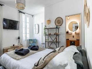 Cannes center - 2BR4p - Palais des Festivals Apartment in Cannes