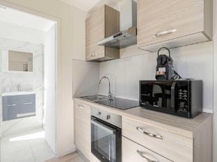 Cozy apartment - Bright skylight - Cannes center Apartment in Cannes