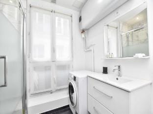Magnificent apartment - 2BR6P - Musee du Louvre Apartment in Paris