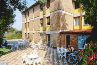 Bungaow in Cisano di Bardolino with communal pool Vacation rental in Bardolino