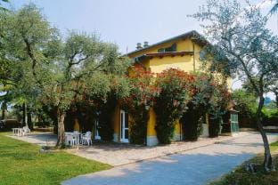 Bungaow in Cisano di Bardolino with communal pool Vacation rental in Bardolino