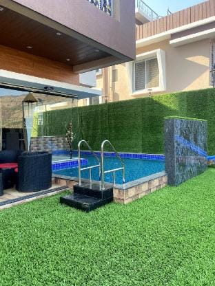 resort II 5bhk II lonavala II private pool&turf Vacation rental in Lonavla