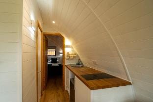 2 Cosy Cabin at 15th C Pub Vacation rental in Uttlesford