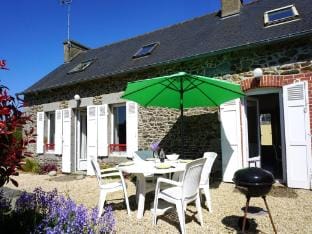 Charming Breton House near Petit Havre Beach Vacation rental in Brittany